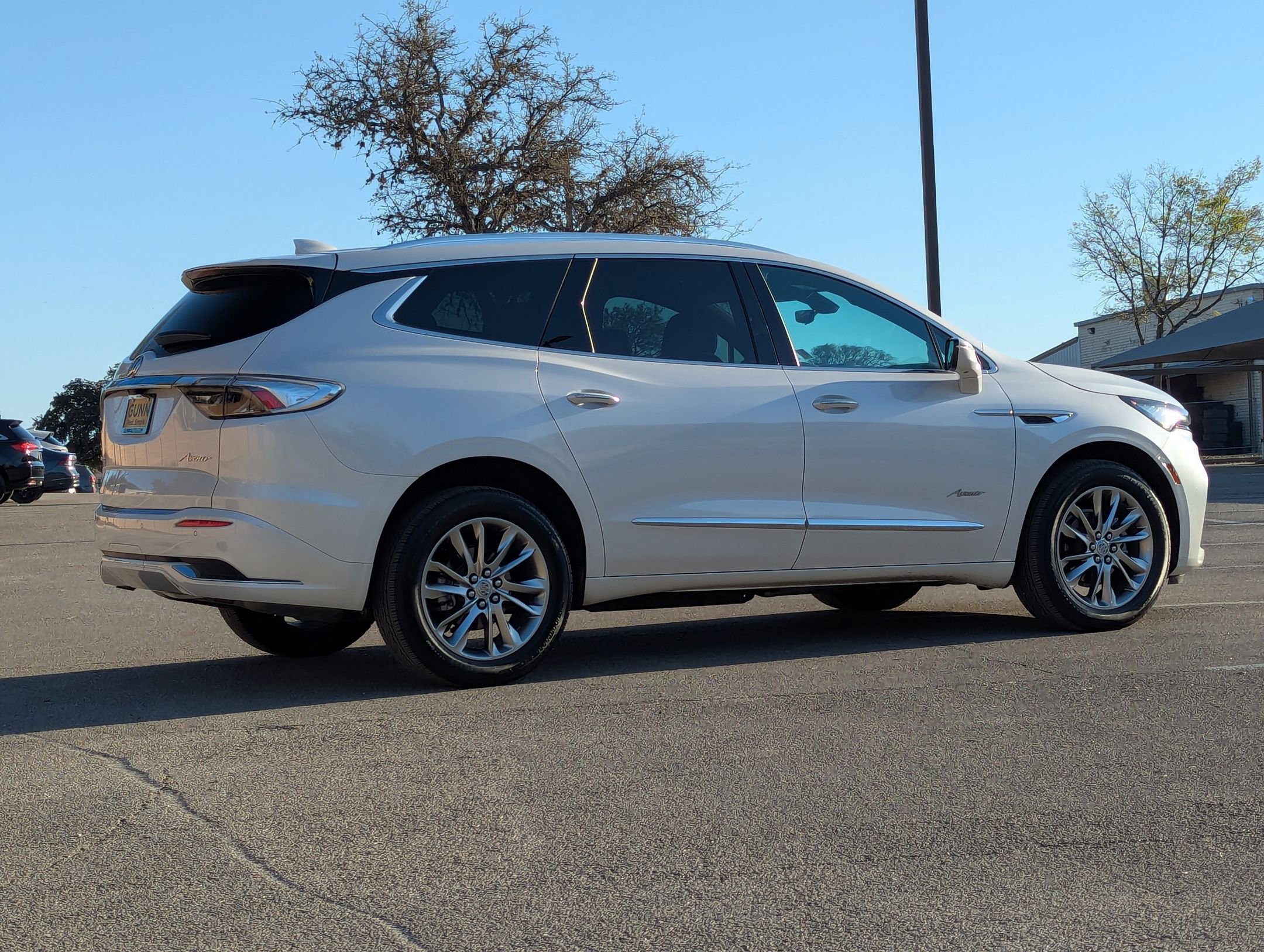 Used 2024 Buick Enclave Avenir w/ Avenir Technology Package image 4