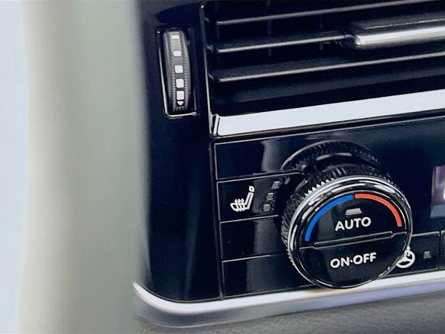 New 2025 Nissan Rogue Platinum w/ Platinum Premium Package image 17