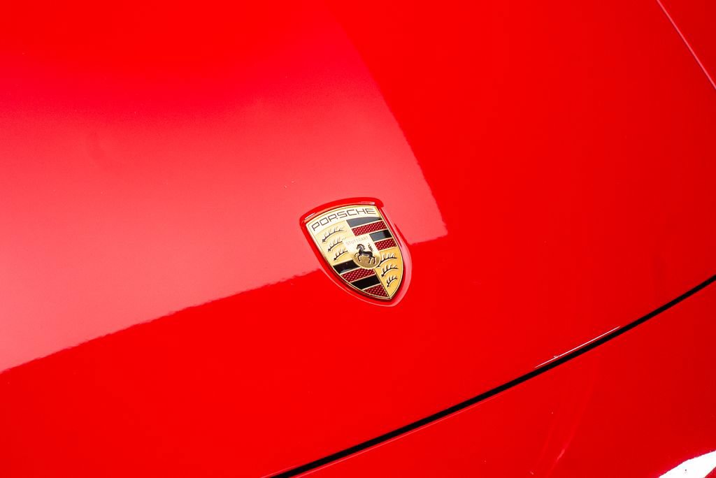 Used 2025 Porsche 911 Carrera RWD image 8