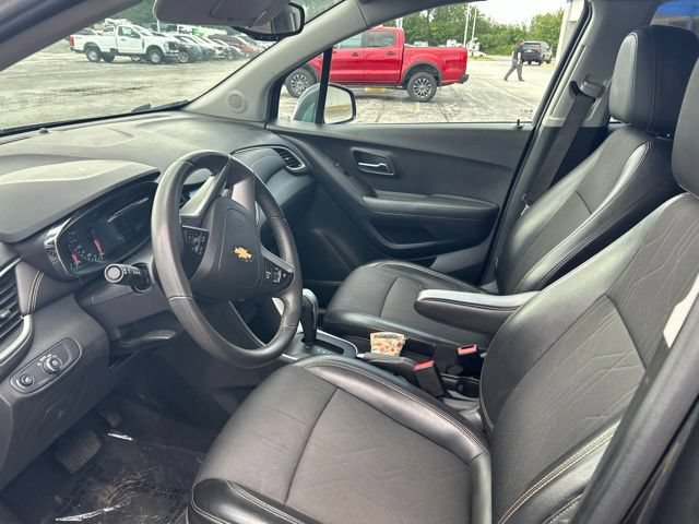 Used 2017 Chevrolet Trax LT w/ LT Convenience Package FWD image 10