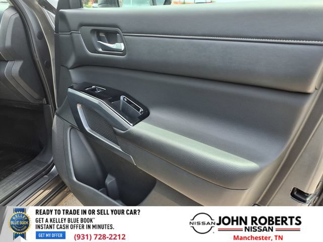 Used 2023 Nissan Pathfinder SL AWD/4WD image 21