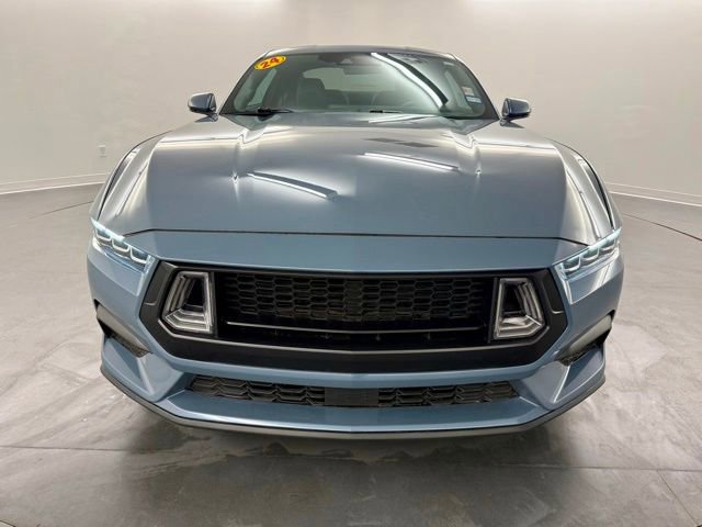 Used 2024 Ford Mustang Premium image 2