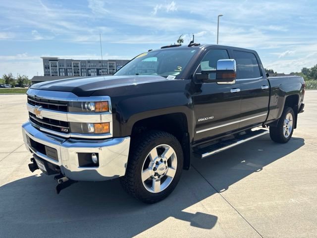 Used 2019 Chevrolet Silverado 2500 LTZ w/ Vortec Plus Package AWD/4WD image 34