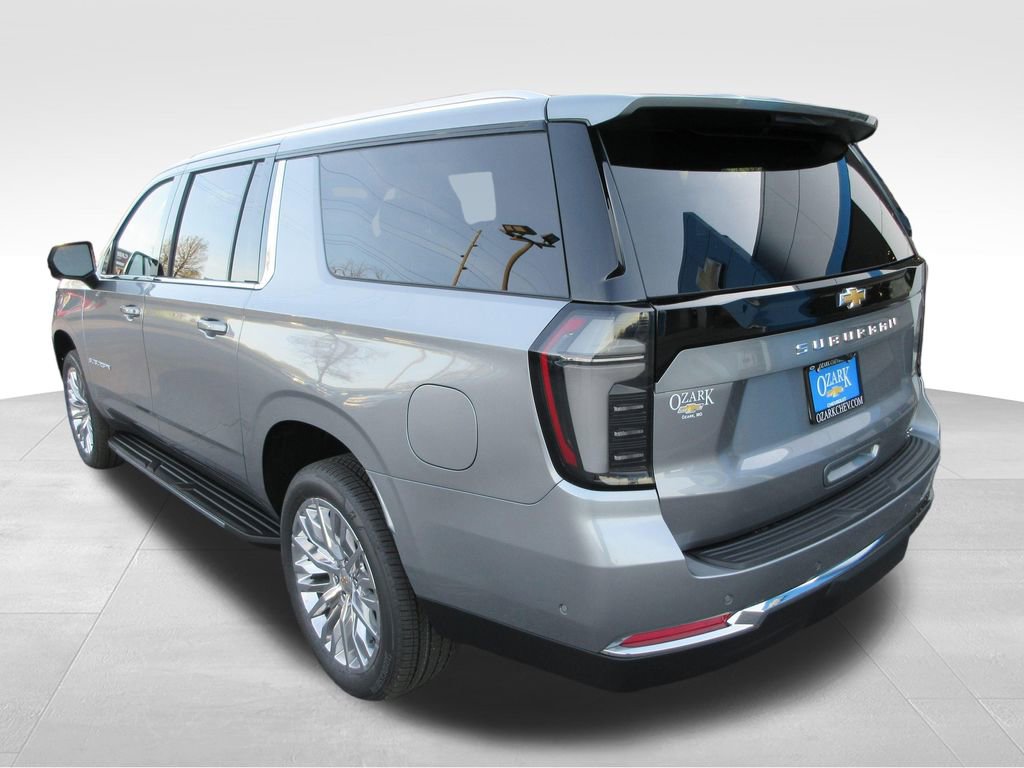 New 2026 Chevrolet Suburban LT w/ Comfort Package AWD/4WD image 4