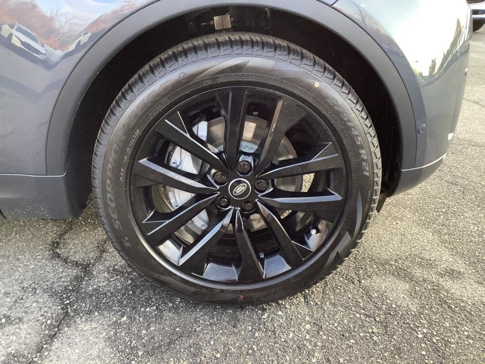 New 2026 Land Rover Discovery S AWD/4WD image 29