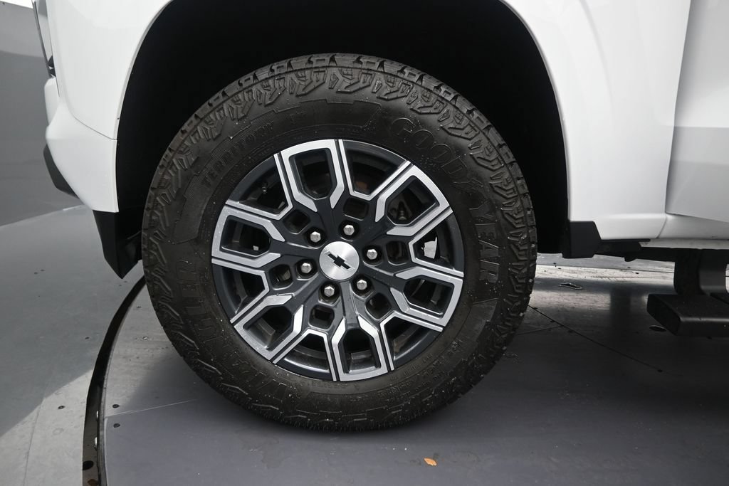 Used 2026 Chevrolet Colorado Z71 w/ Z71 Convenience Package 2 AWD/4WD image 15