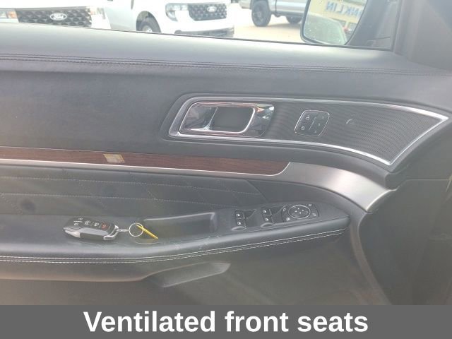 Used 2017 Ford Explorer Platinum image 13