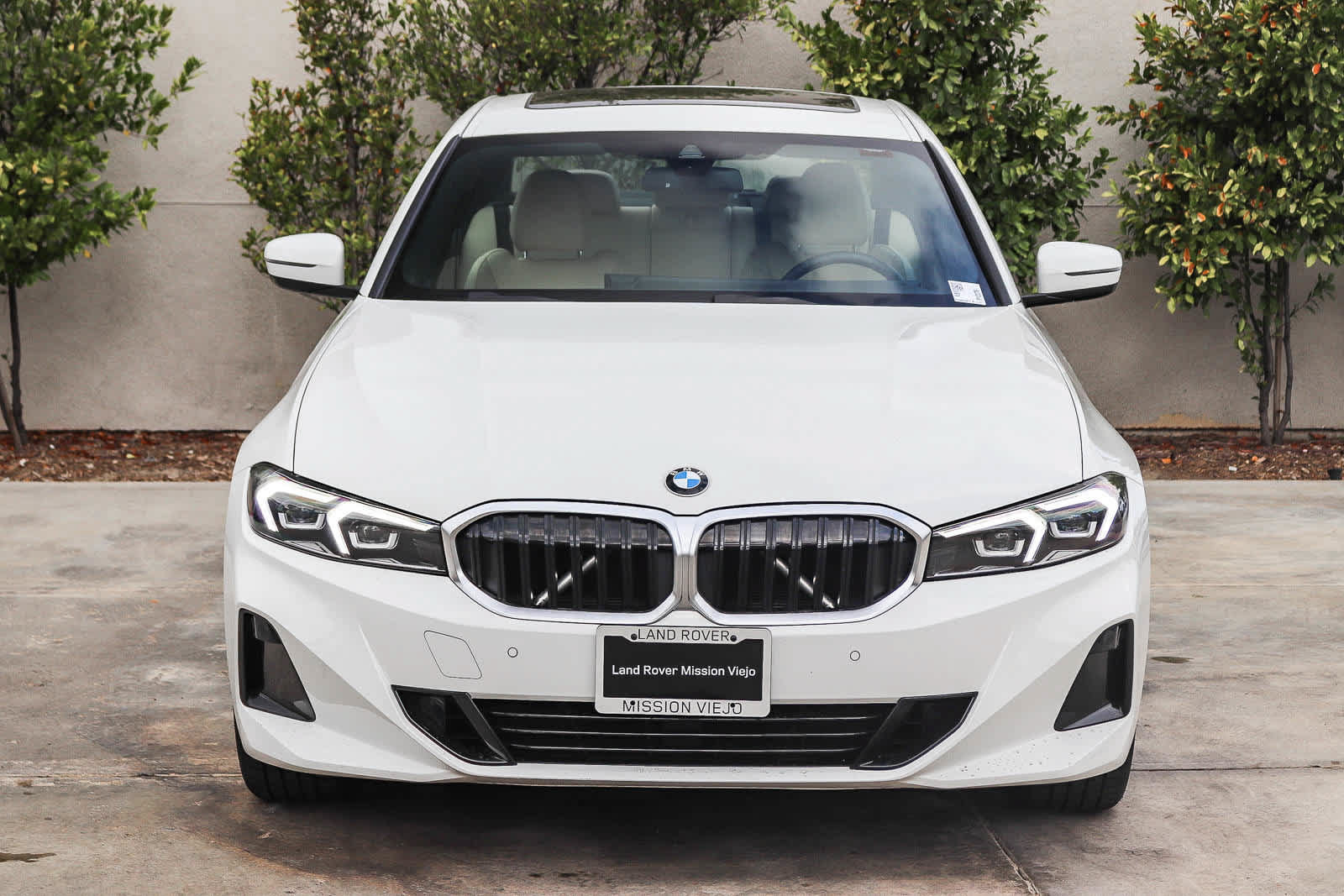 Used 2023 BMW 330i Sedan w/ Driving Assistance Package RWD image 2