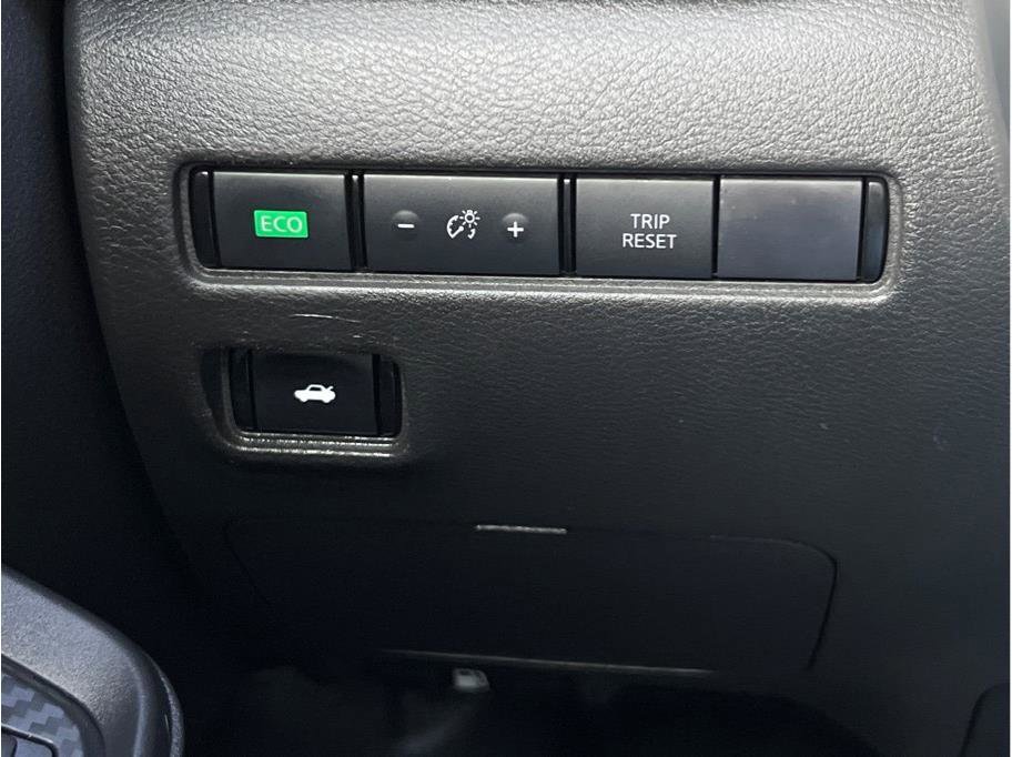 Used 2024 Nissan Sentra S image 16