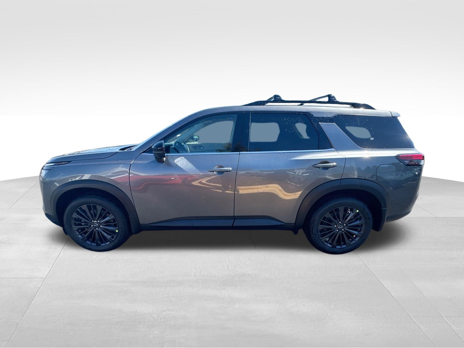 New 2026 Nissan Pathfinder SL FWD image 4
