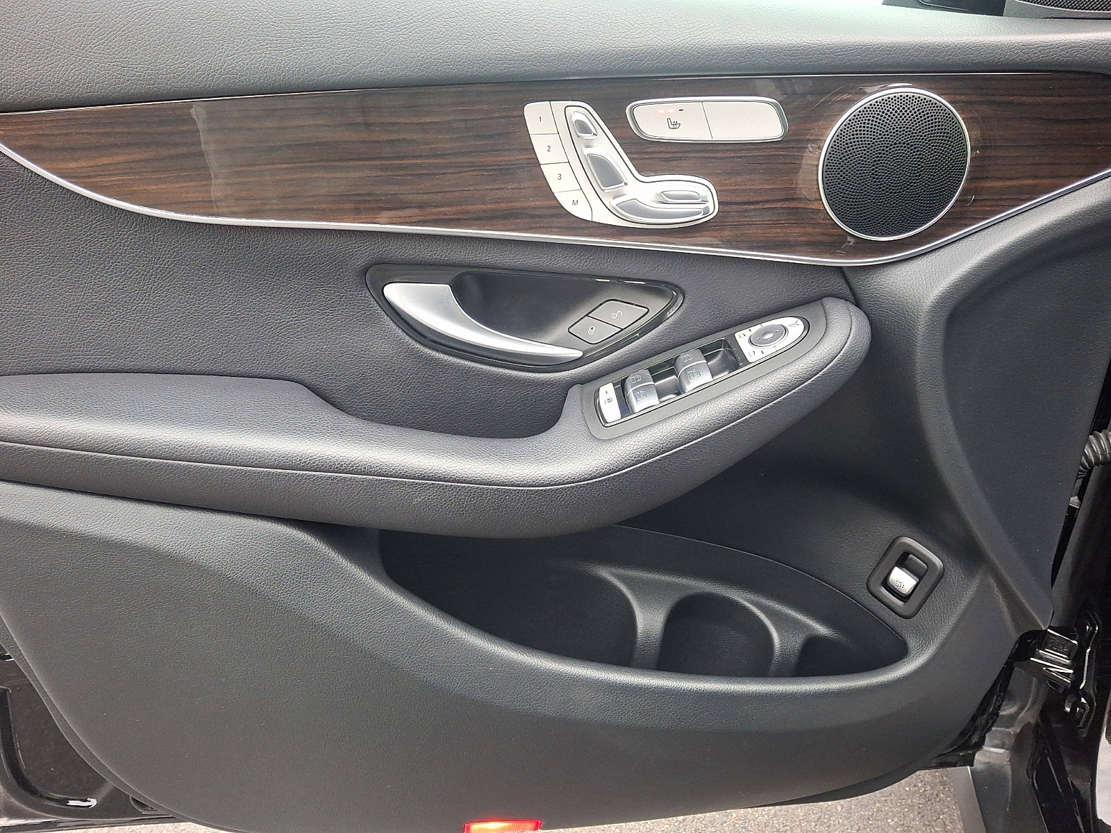 Certified 2022 Mercedes-Benz GLC 300 4MATIC image 12