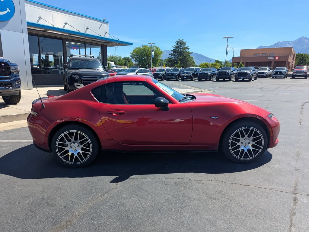 Used 2017 MAZDA MX-5 Miata RF Club w/ Appearance Package RWD image 4