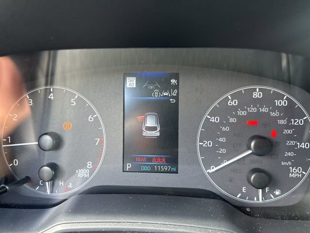 Used 2024 Toyota Corolla Cross LE image 6