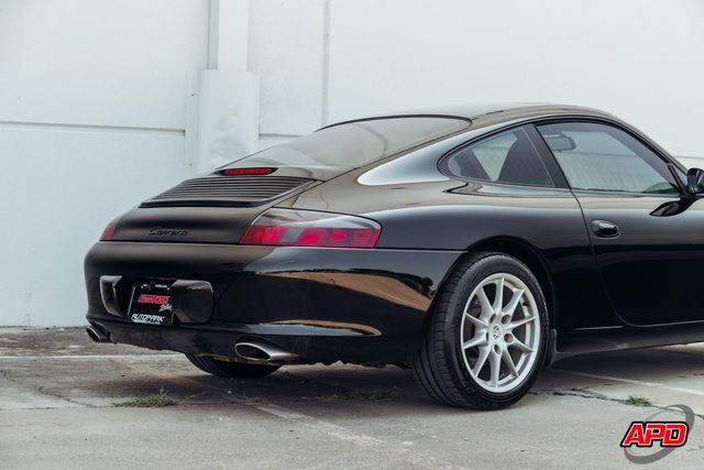 Used 2004 Porsche 911 Carrera RWD image 45