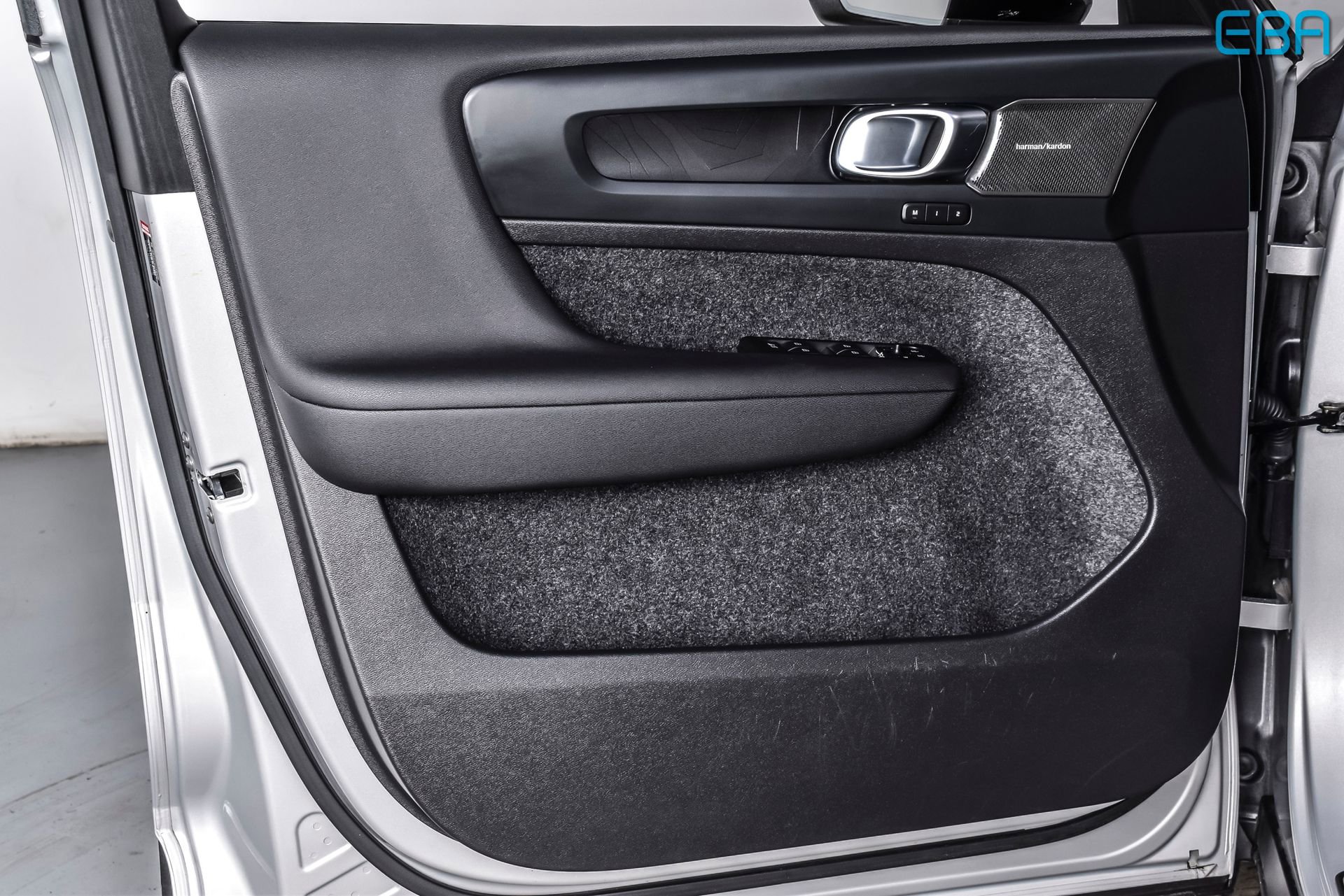 Used 2023 Volvo C40 P8 Recharge Ultimate image 14