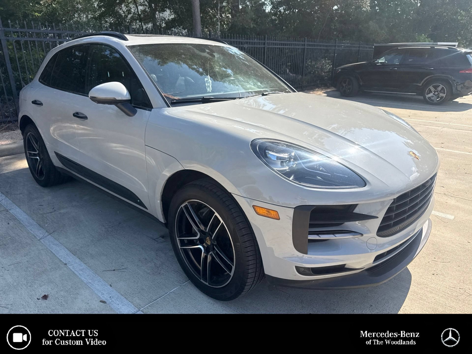 Used 2021 Porsche Macan S AWD/4WD image 1