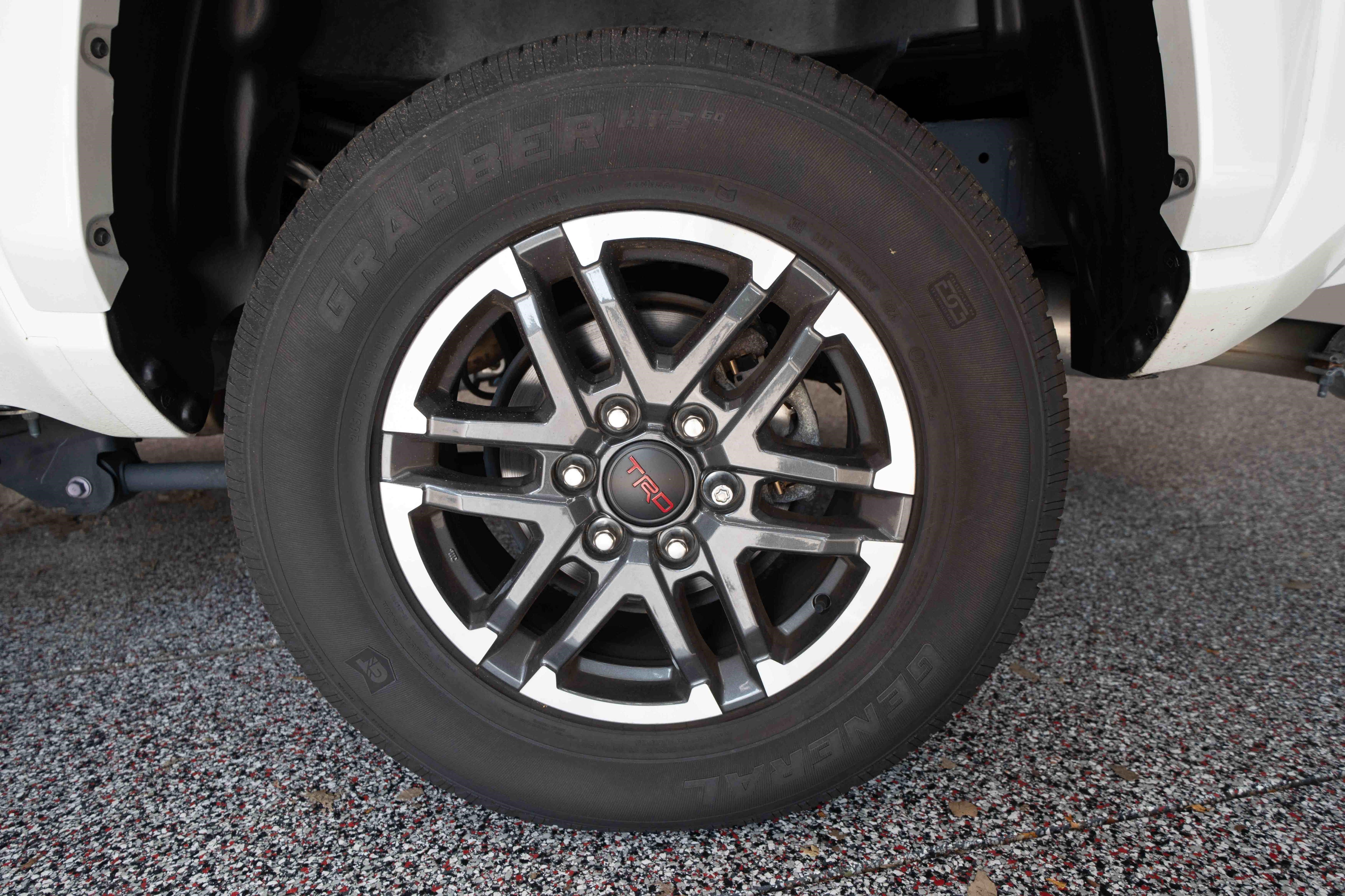 Used 2024 Toyota Tacoma TRD Sport w/ TRD Sport Premium Package AWD/4WD image 27
