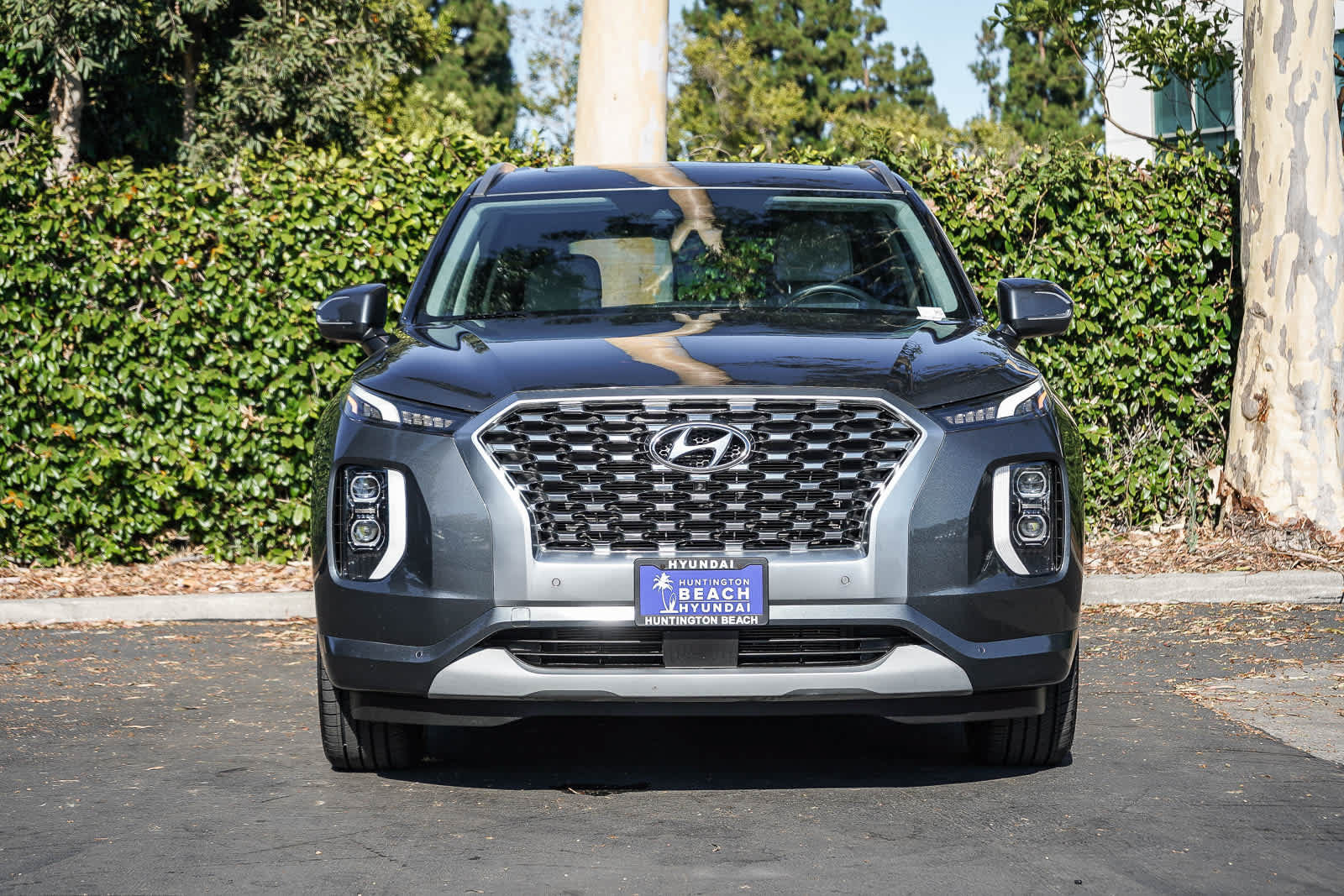 Used 2021 Hyundai Palisade Limited FWD image 2