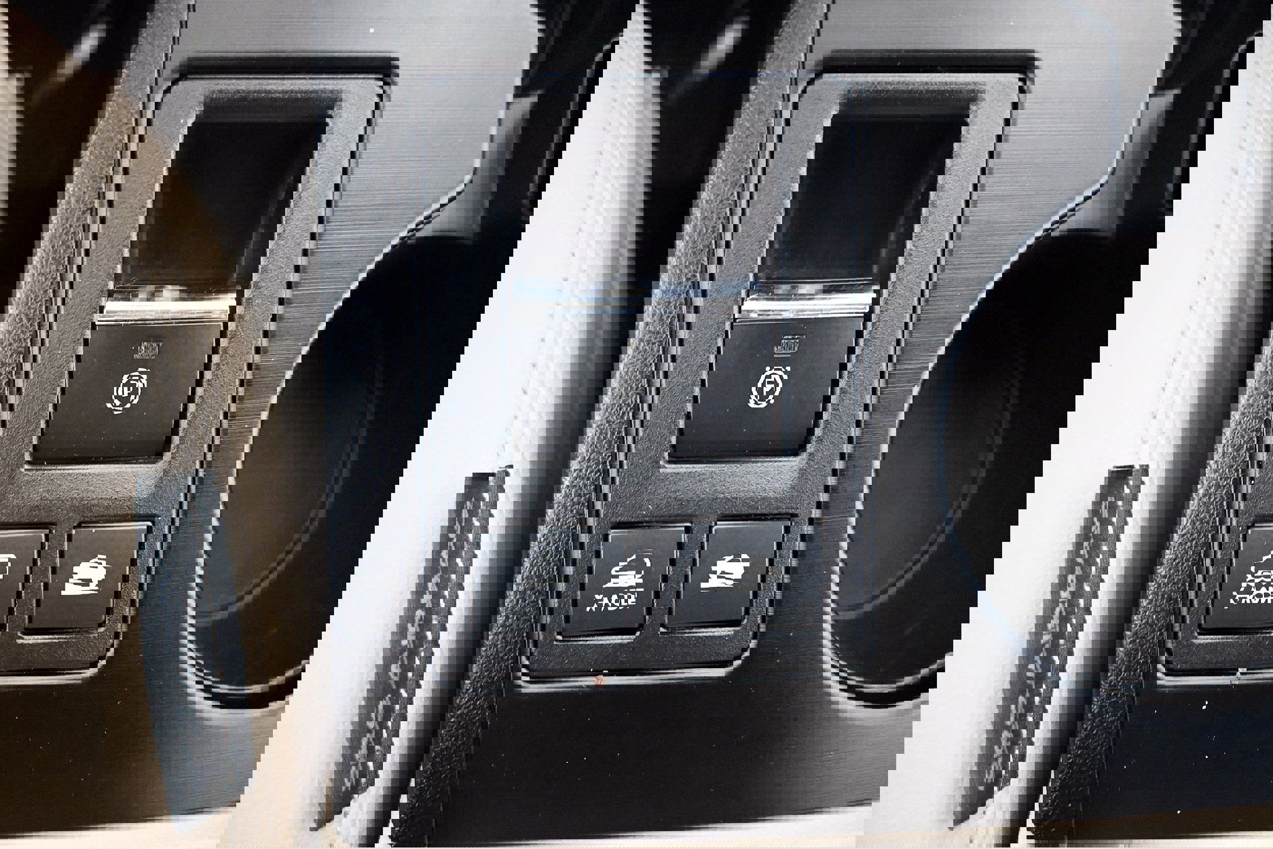 Used 2015 Subaru Outback 2.5i Limited image 16