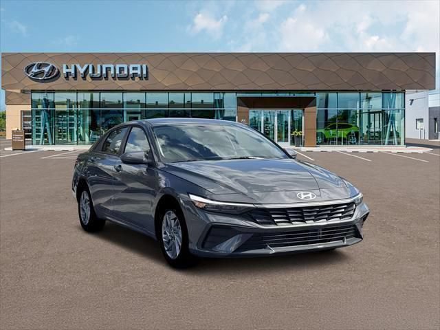 New 2026 Hyundai Elantra Hybrid FWD image 11