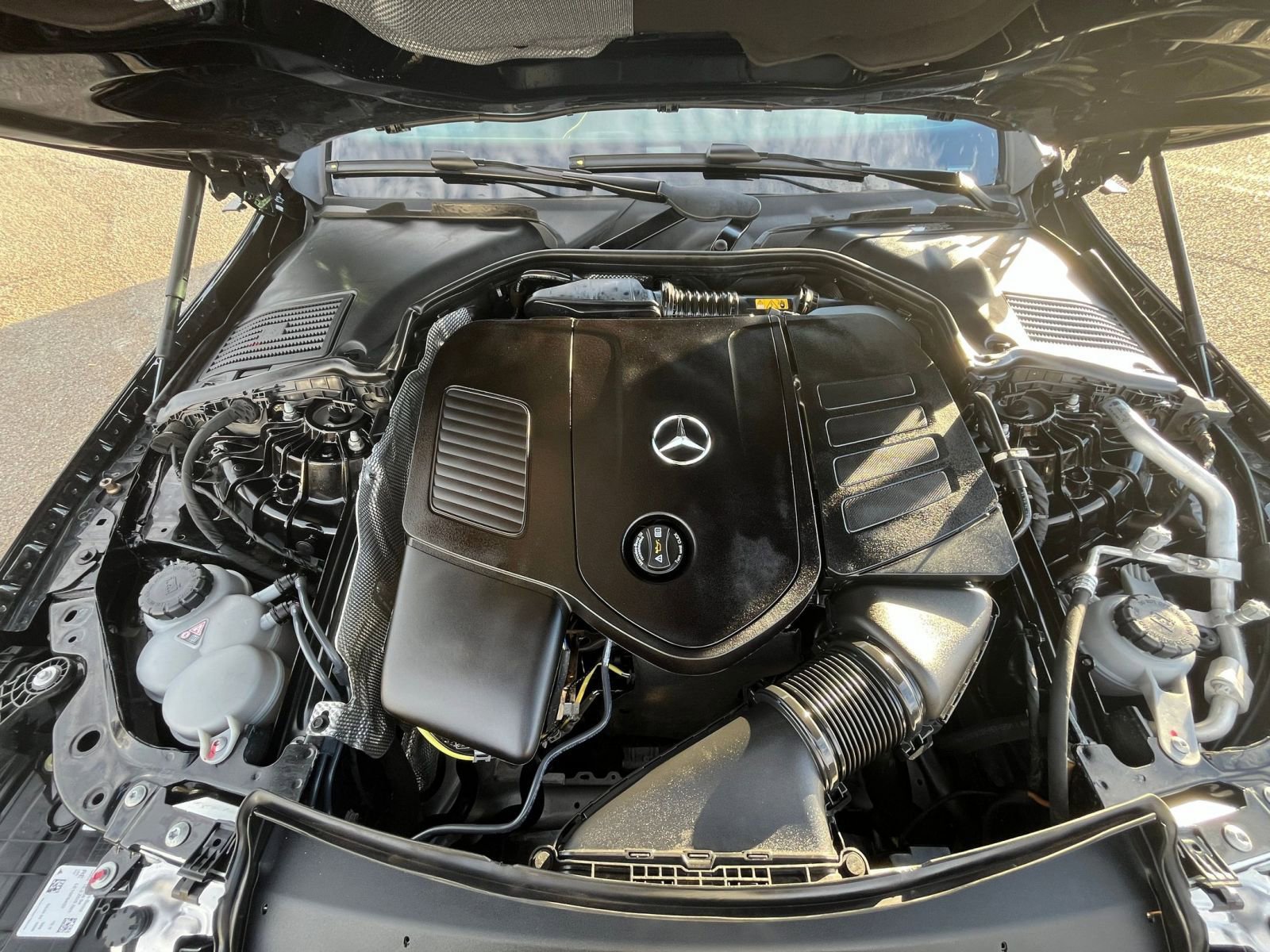 Used 2024 Mercedes-Benz C 300 4MATIC Sedan image 32