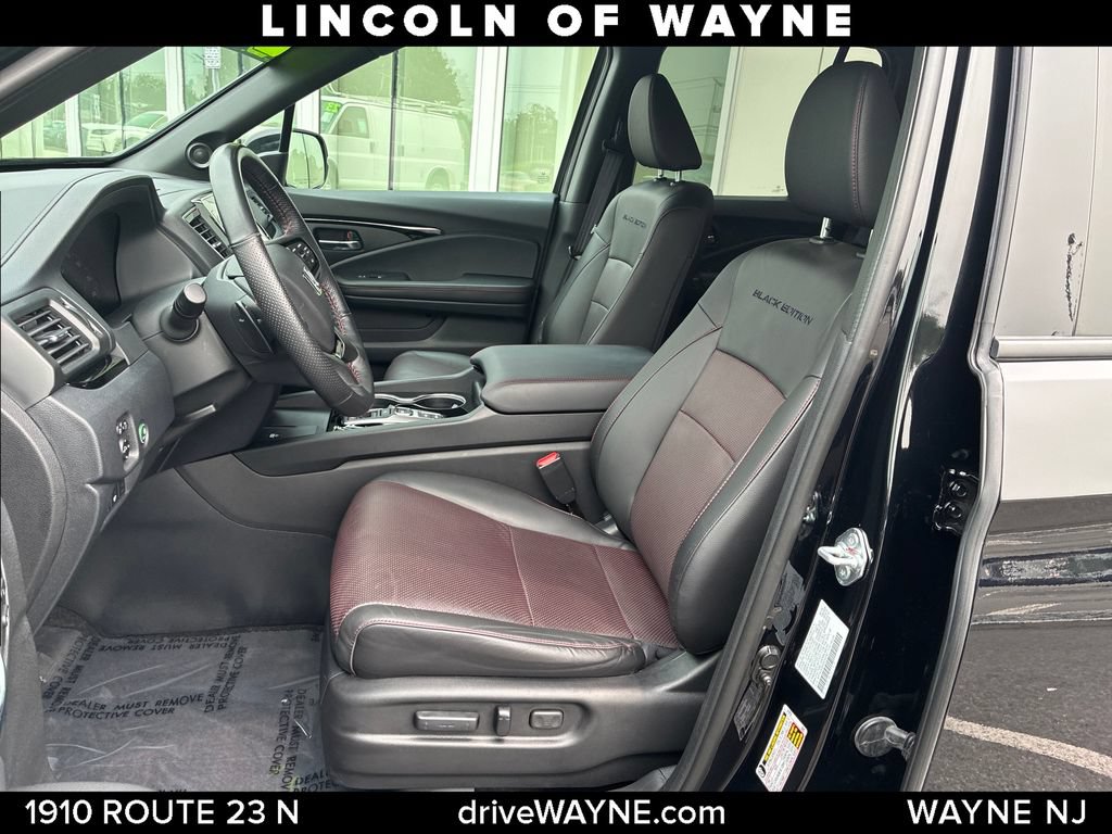 Used 2024 Honda Ridgeline Black Edition image 11