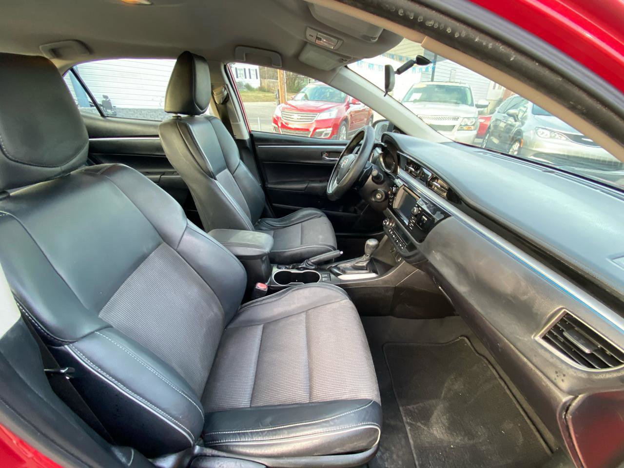 Used 2015 Toyota Corolla S image 8