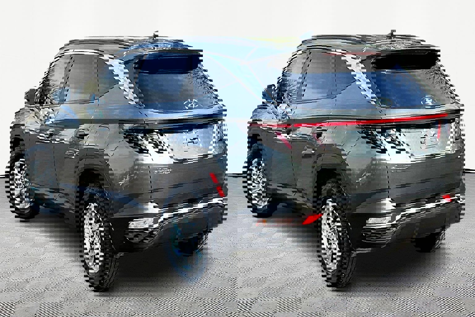 Used 2022 Hyundai Tucson SEL w/ Cargo Package image 4