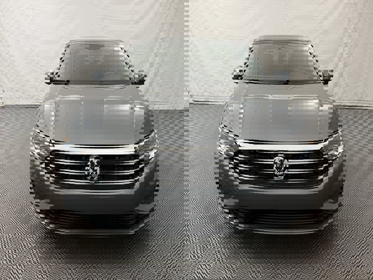 Used 2019 Volkswagen Jetta S image 2