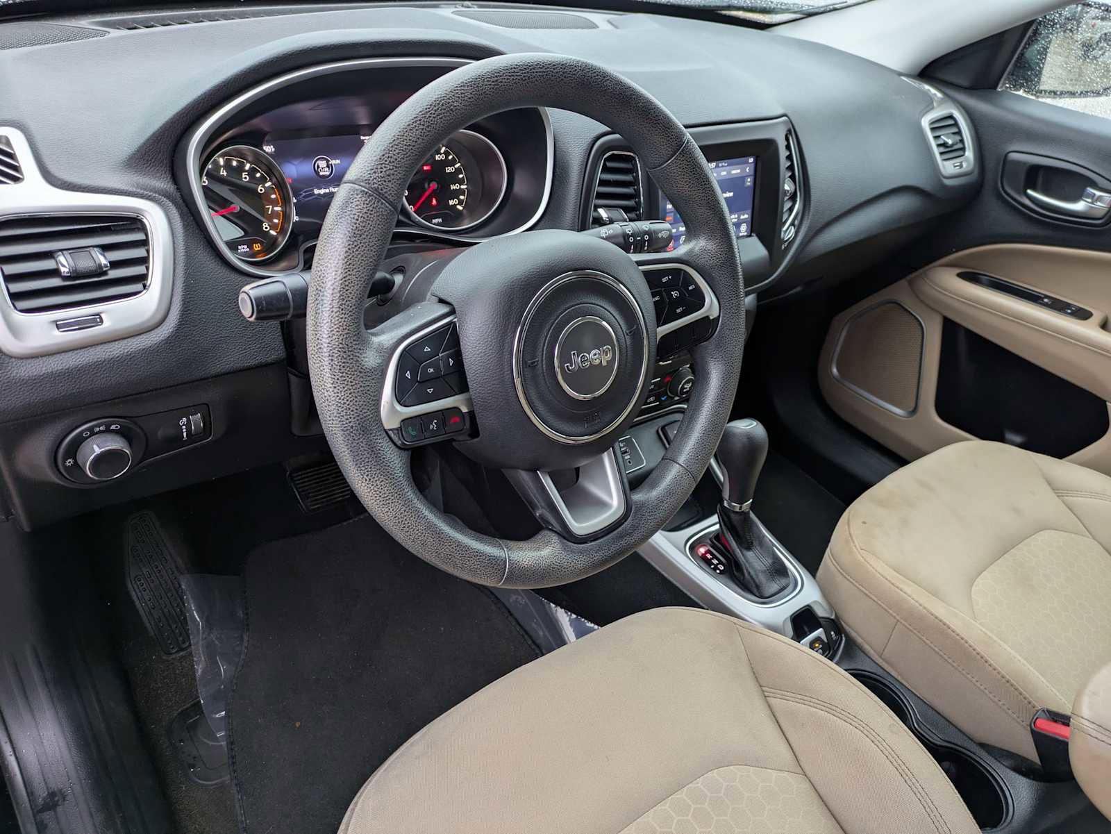 Used 2018 Jeep Compass Sport w/ Tech Group image 2