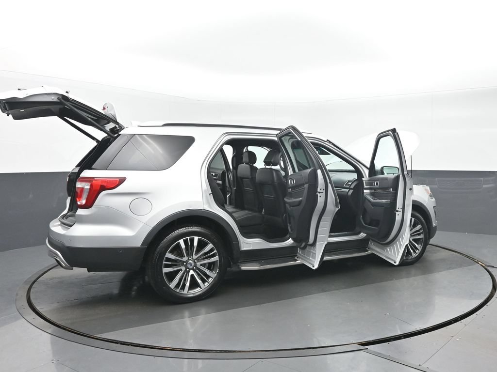 Used 2017 Ford Explorer Platinum AWD/4WD image 38