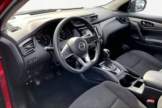 Used 2019 Nissan Rogue Sport S image 12