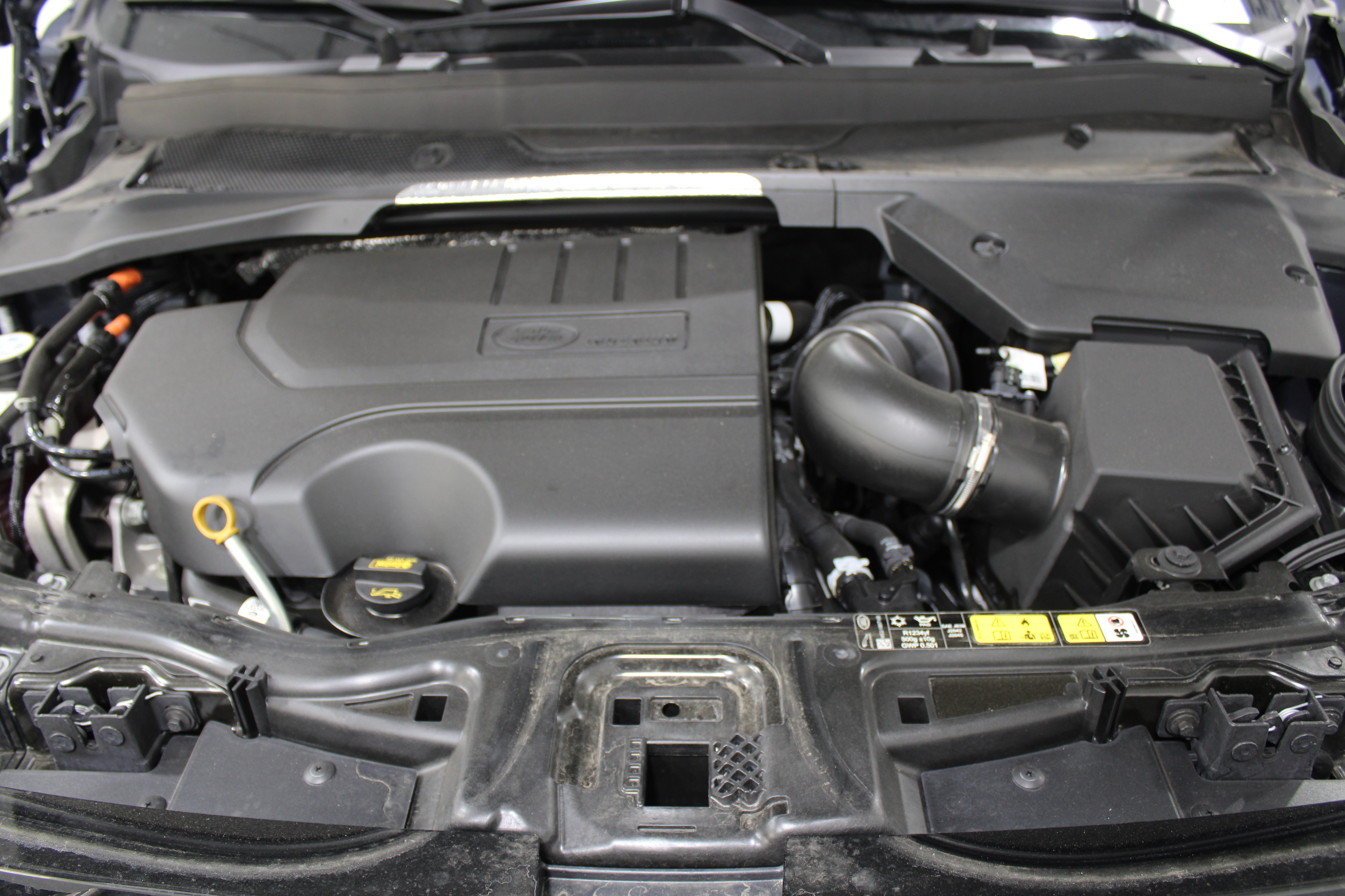 Used 2025 Land Rover Discovery Sport S AWD/4WD image 37