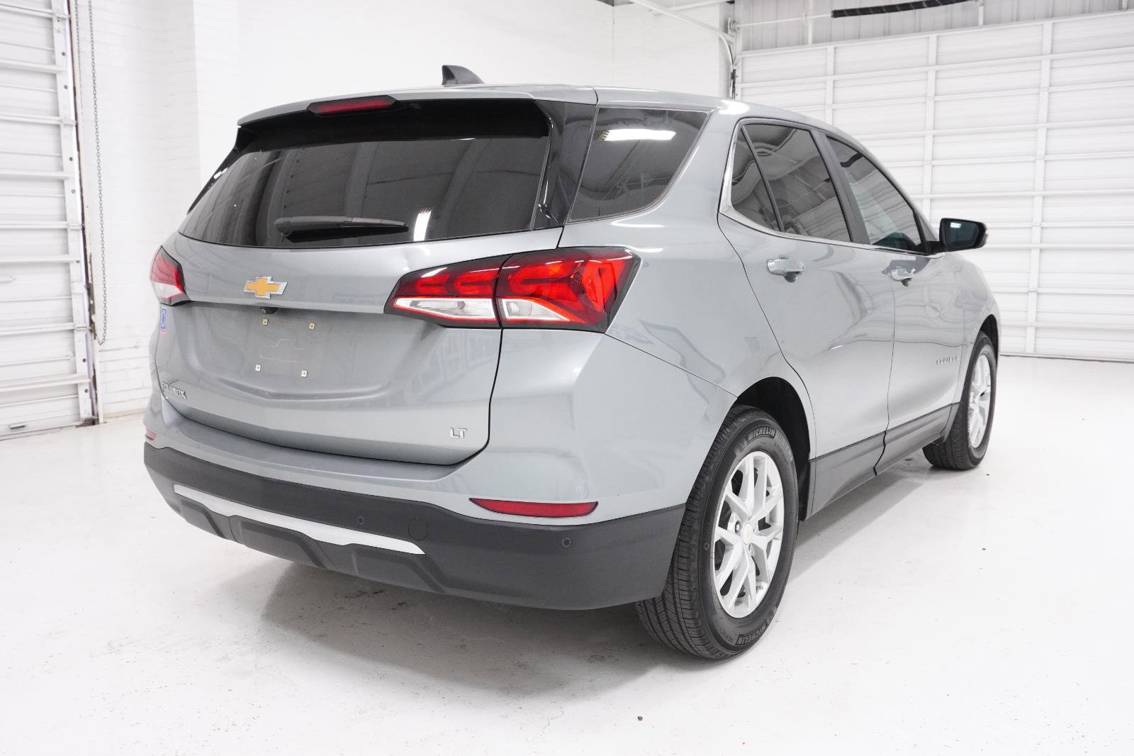 Used 2023 Chevrolet Equinox LT image 5