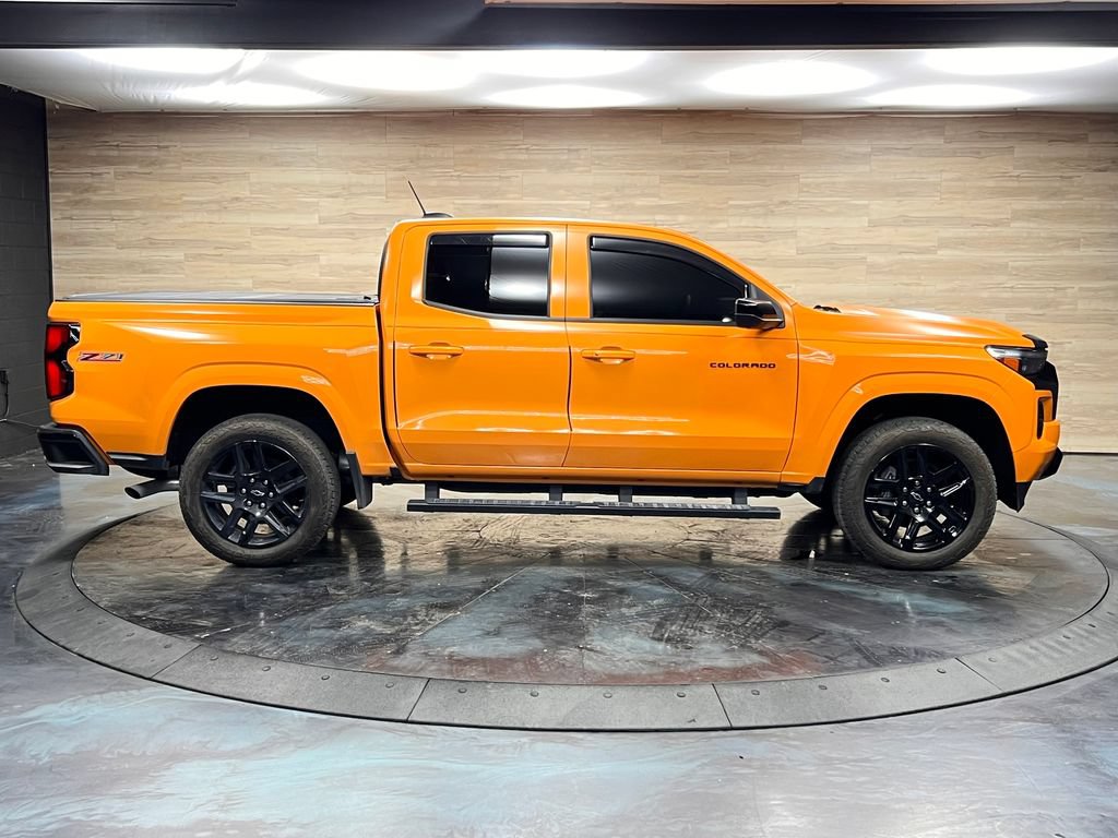 Used 2025 Chevrolet Colorado Z71 w/ Technology Package AWD/4WD image 34