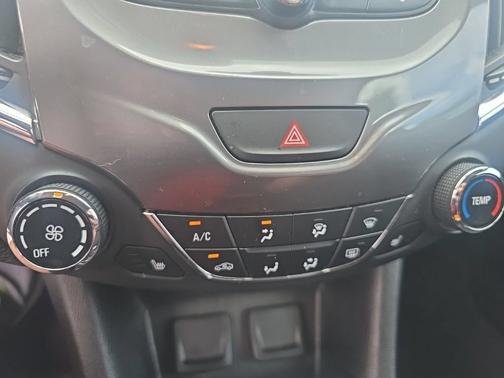 Used 2016 Chevrolet Cruze LT w/ Convenience Package FWD image 17