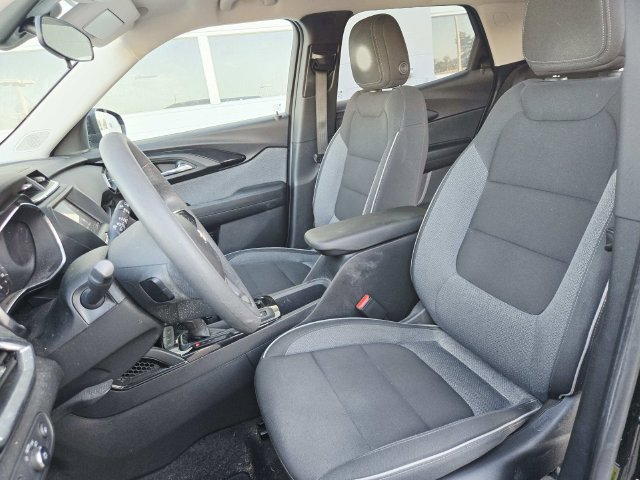 Used 2023 Chevrolet TrailBlazer LT FWD image 7