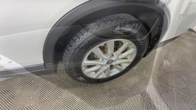 Used 2020 Nissan Rogue S FWD image 15