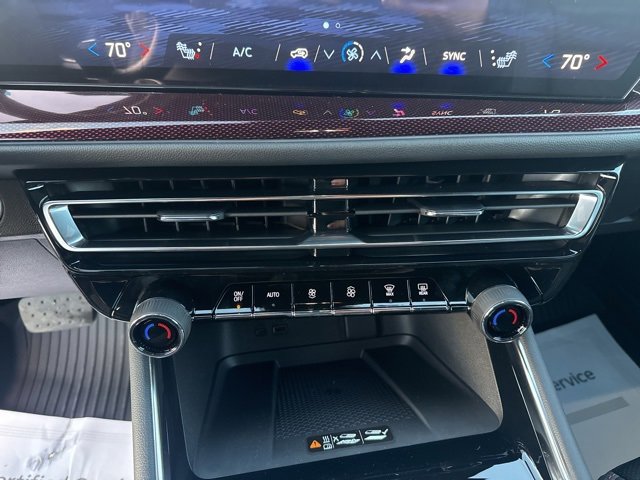 New 2026 Chevrolet Traverse Z71 w/ Enhanced Driving Package image 16