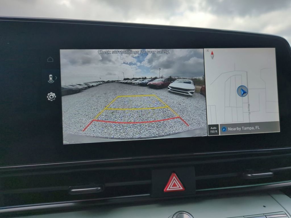 New 2026 Hyundai Elantra Limited image 24