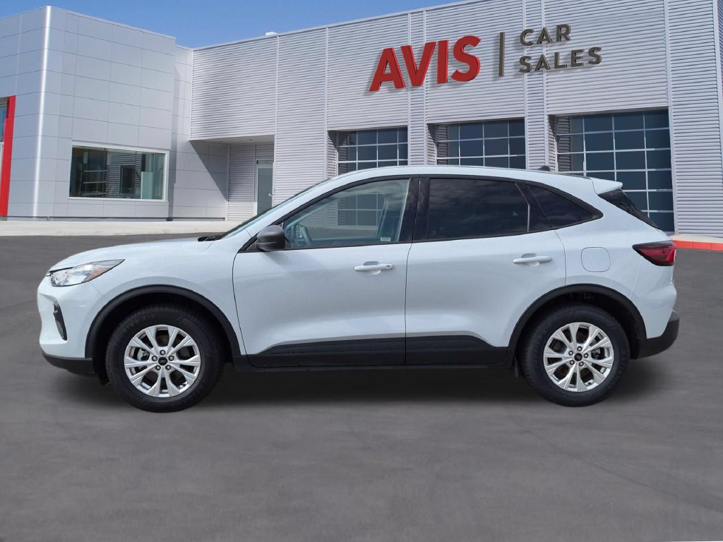 Used 2025 Ford Escape Active AWD/4WD image 10