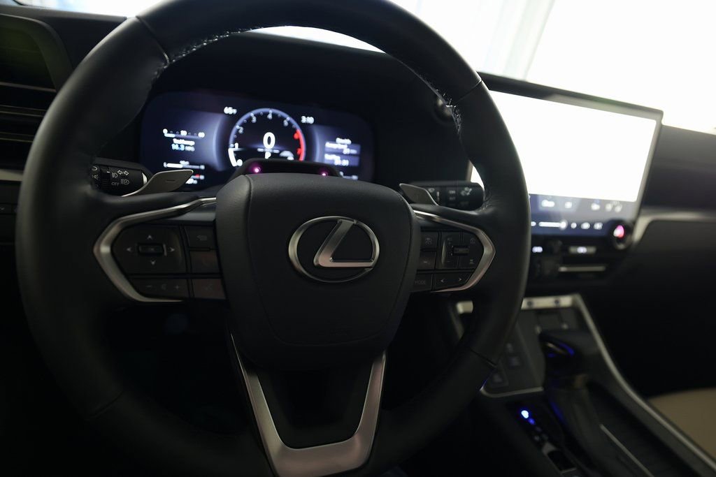 Used 2024 Lexus GX 550 AWD/4WD image 19