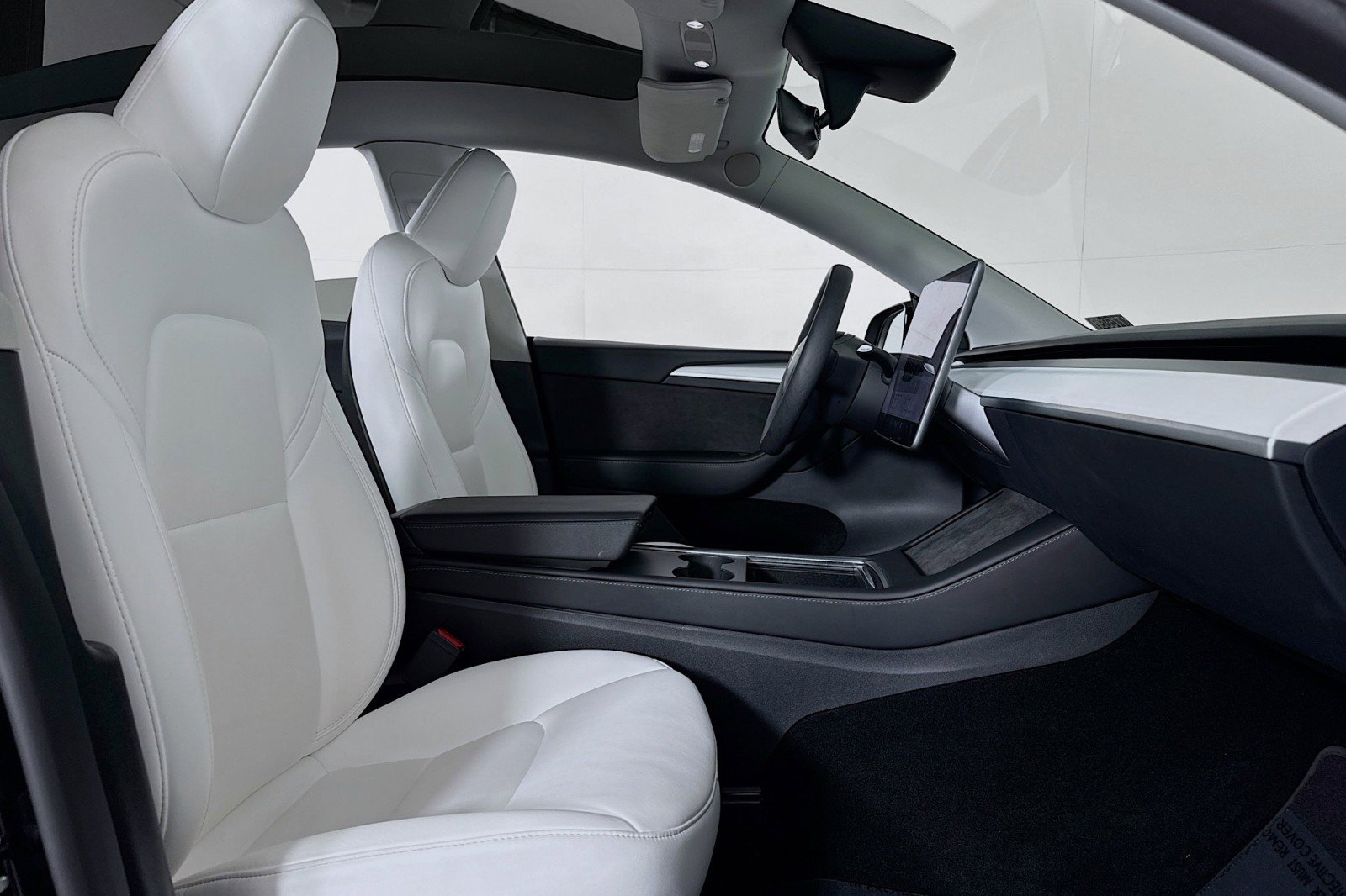 Used 2024 Tesla Model Y Long Range image 6