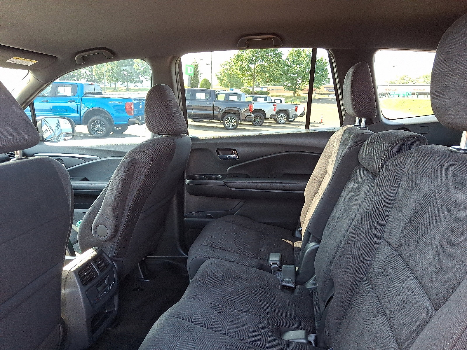 Used 2022 Honda Pilot Sport image 10