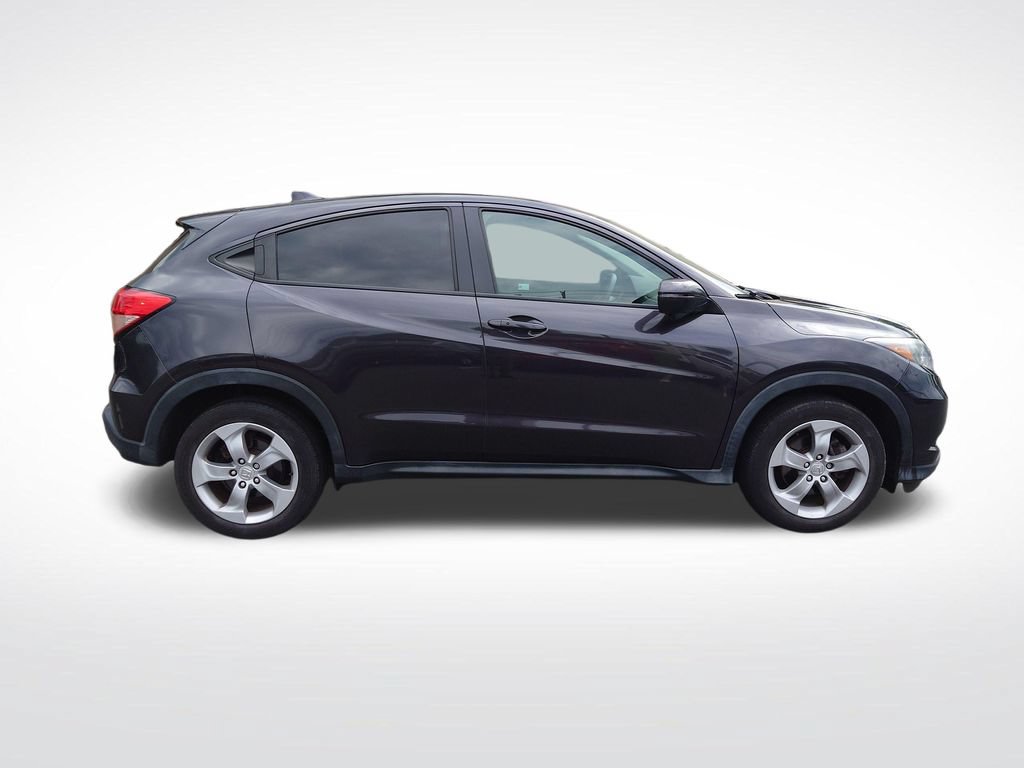 Used 2017 Honda HR-V EX image 7