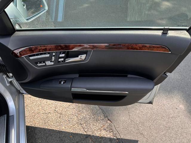 Used 2010 Mercedes-Benz S 550 4MATIC image 12