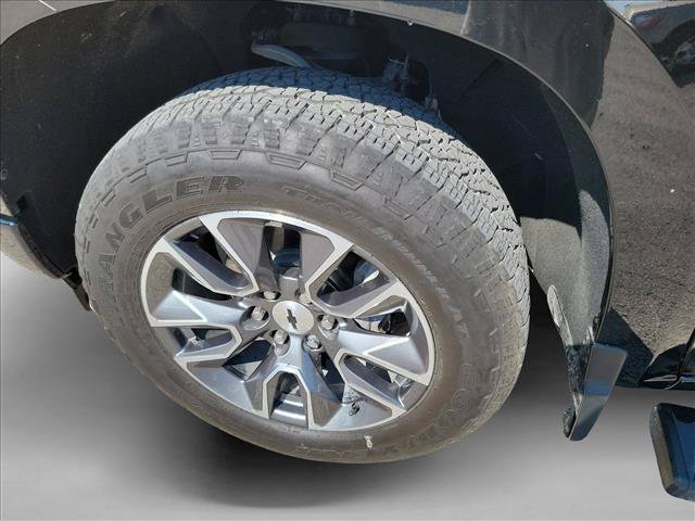 Used 2025 Chevrolet Silverado 1500 RST w/ Texas Edition Plus AWD/4WD image 9