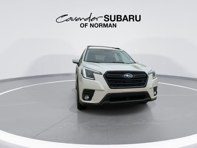 Used 2023 Subaru Forester Premium image 3