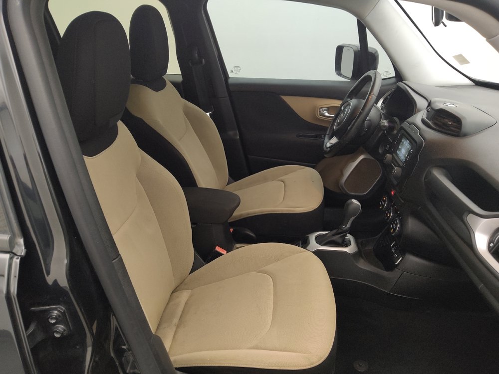 Used 2015 Jeep Renegade Latitude w/ Popular Equipment Group FWD image 21