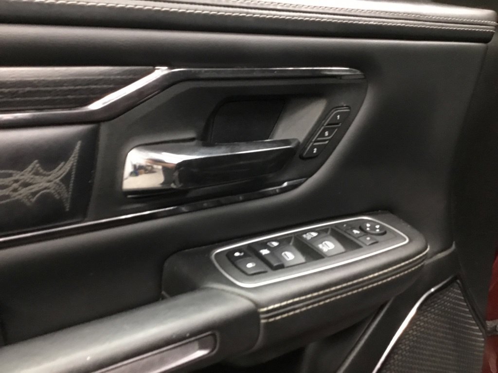Used 2022 RAM 1500 Limited w/ Body Color Bumper Group AWD/4WD image 6